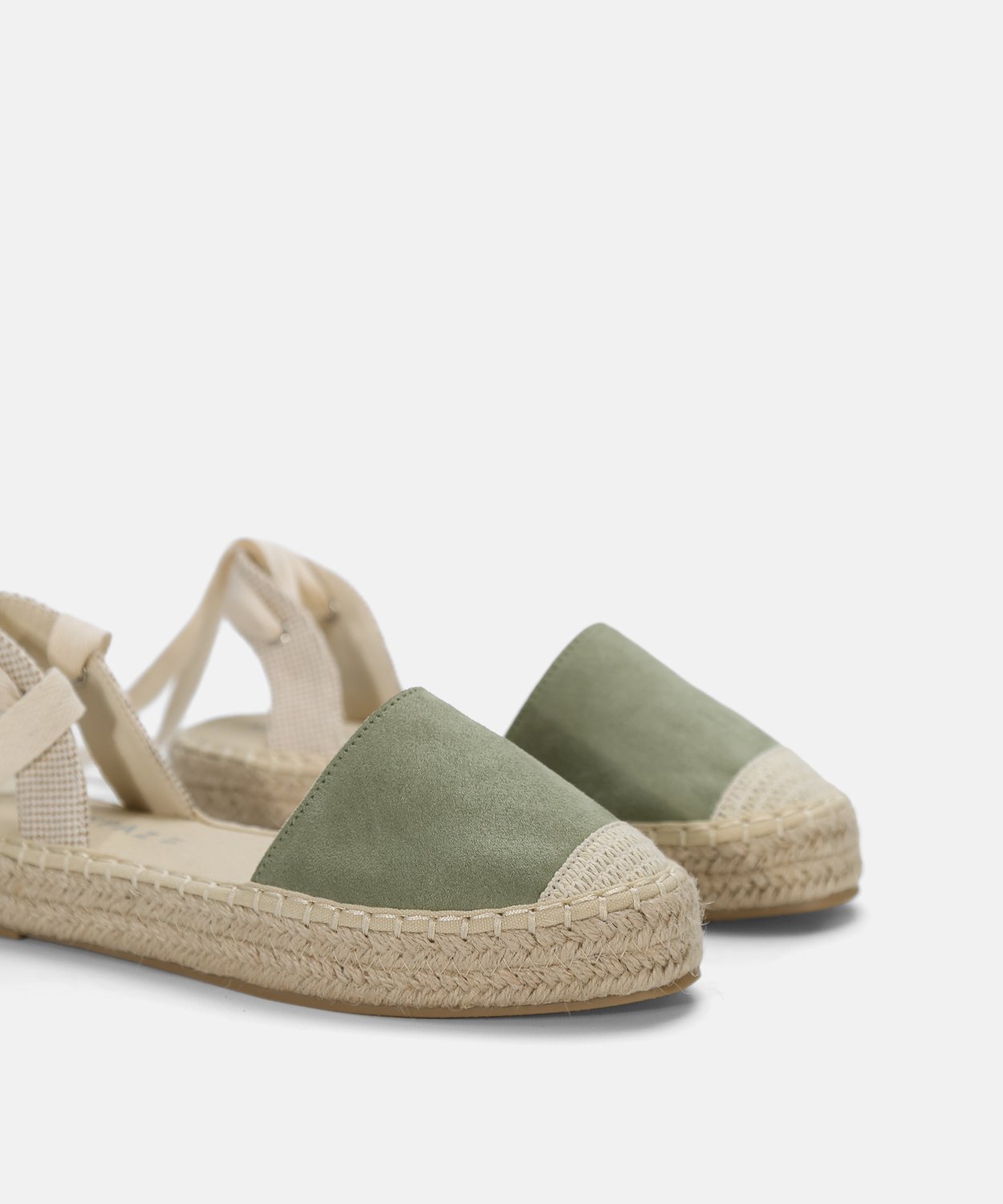 Alpargata plana atada image number null